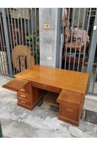 Παλιό Ξύλινο Γραφείο με Κεντρικό Κλείδωμα