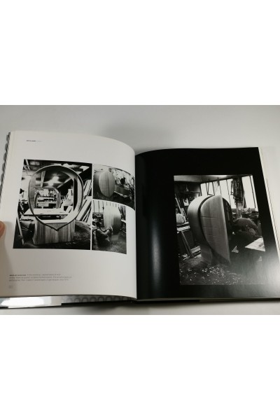 Βιβλίο Pierre Cardin Evolution Furniture and Design από Benjamin Loyaute