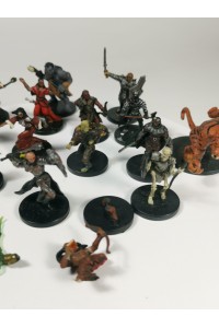 16 Φιγούρες Dungeons and Dragons 2005
