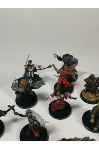 16 Φιγούρες Dungeons and Dragons 2005