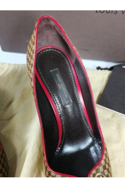 LOUIS VUITTON Κόκκινες Γόβες Μέγεθος 36 1/2