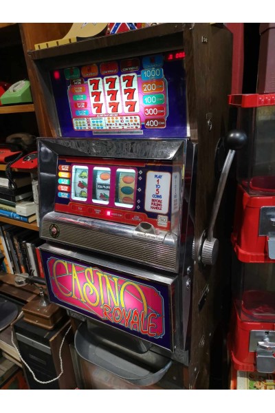 Μηχάνημα Κουλοχέρης Casino Royale