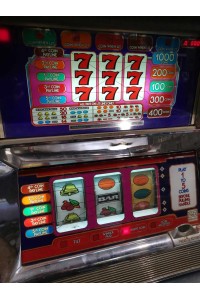 Μηχάνημα Κουλοχέρης Casino Royale