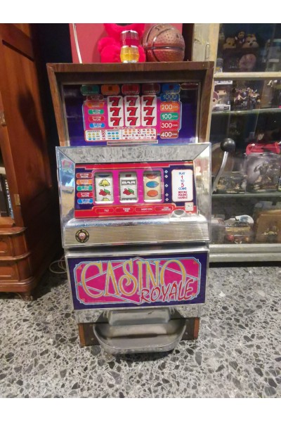 Μηχάνημα Κουλοχέρης Casino Royale