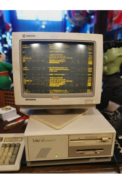 TULIP AT COMPACT 3 PC WITH TULIP KEYBOARD &amp SAMSUNG MONITOR