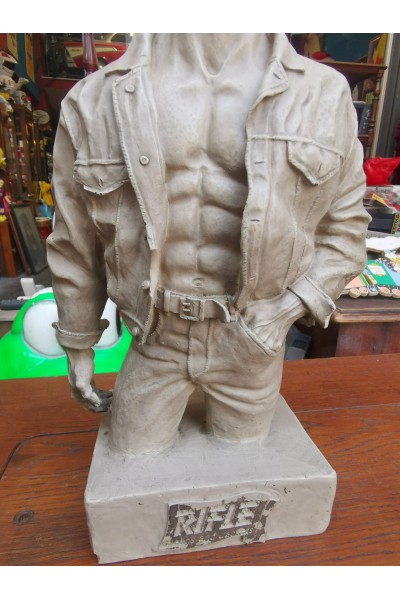 Διαφημιστικό Αγαλματίδιο RIFLE Jeans and Jackets