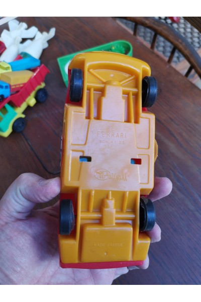 Ελληνικό Πλαστικό Παιχνίδι Αμάξι FERRARI της POLISTIL PLASTIC