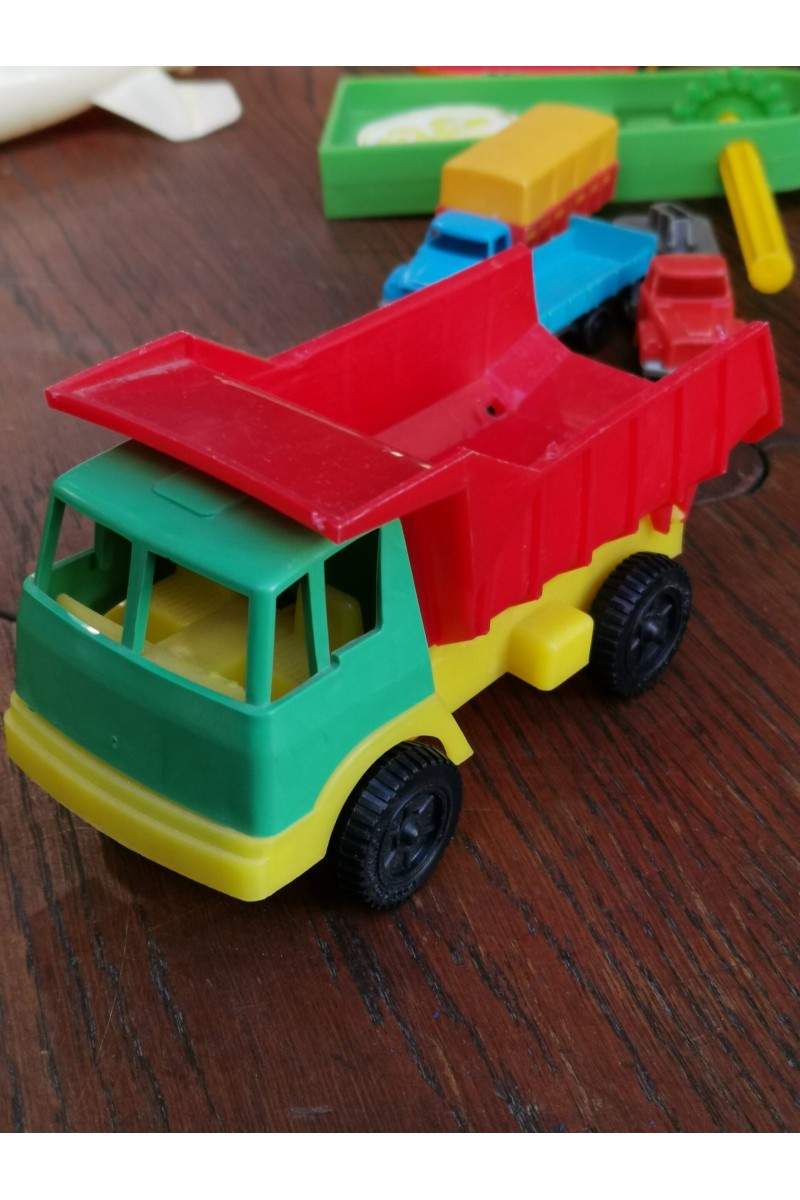 Ελληνικό Πλαστικό Παιχνίδι Φορτηγό της Aper Toys