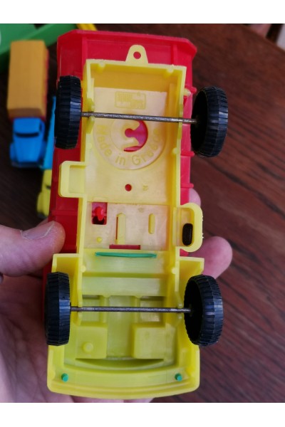 Ελληνικό Πλαστικό Παιχνίδι Φορτηγό της Aper Toys