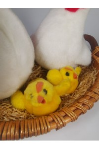 Καλάθι με Λούτρινα Κουκλάκια Κοτούλες και Κοτοπουλάκια της Doly Toys
