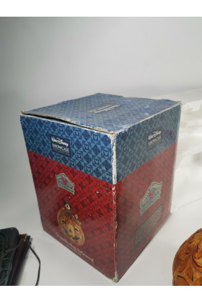 Disney Traditions Jim Shore “A Spellbinding Halloween” Minnie Mouse with Pumpkin & Figaro