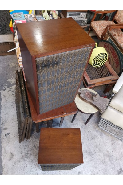 Marantz HD77 Speakers Used, with Original Covers