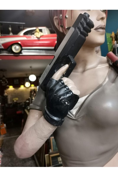 Lara Croft Tomb Raider Legend Life Size Display Statue