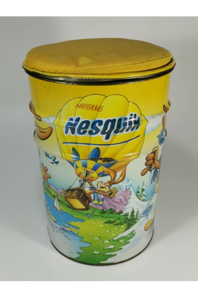 Nesquik Vintage Διαφημιστικό Μεταλλικό Σκαμπό με Αποθηκευτικό Χώρο Καλάθι