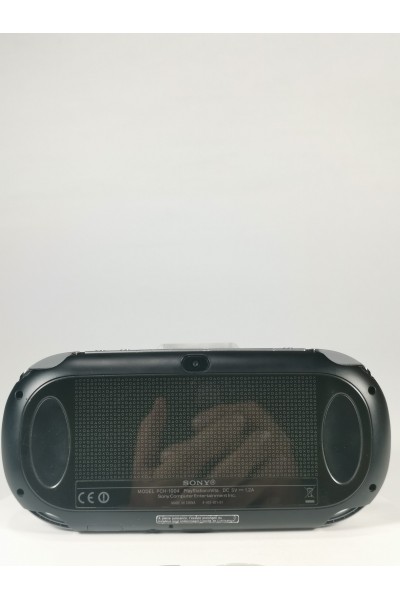 Sony PS Vita PCH-1004 OLED + 4 Games + 8 GB Memory Card + After Market Charger