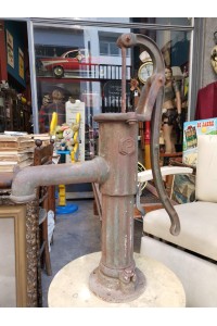 Vintage Antique Cast Iron Hand Water Pump for Garden Decor