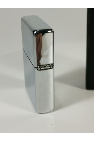 2002 Zippo Marlboro Longhorn Bull Head Made in USA With Box