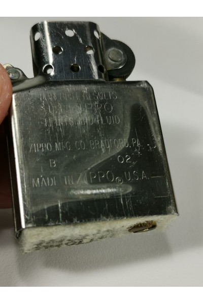 2002 Zippo Marlboro Longhorn Bull Head Made in USA