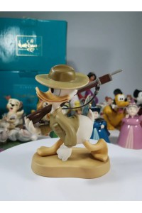 Πορσελάνινες Φιγούρες της Disney Donald Gets Drafted Marching Orders Pete Basic Training Donald Duck της WDCC