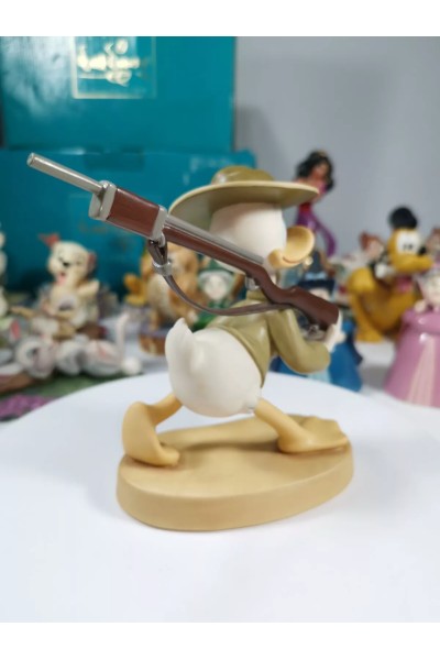 Πορσελάνινες Φιγούρες της Disney Donald Gets Drafted Marching Orders Pete Basic Training Donald Duck της WDCC