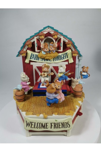 Enesco 1990 Haystack Hoedown Collectible Musical Box Mice Barn Dance