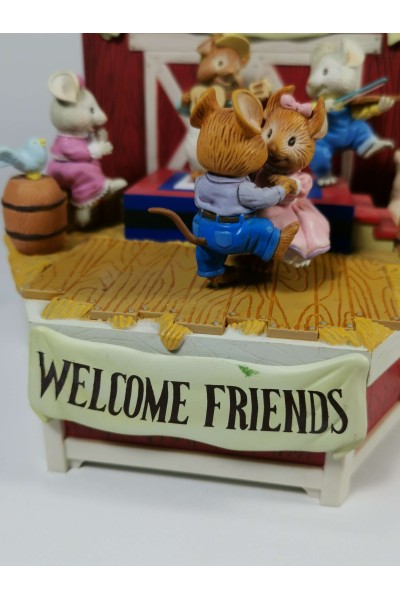 Enesco 1990 Haystack Hoedown Musical Box Mice Barn Dance Συλλεκτικό Μουσικό Κουτί