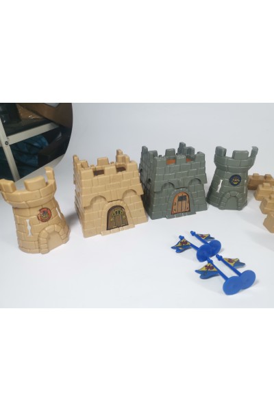 El Greco Castles and Siege Crossbows and Catapults Replacement Parts Vintage Board Game