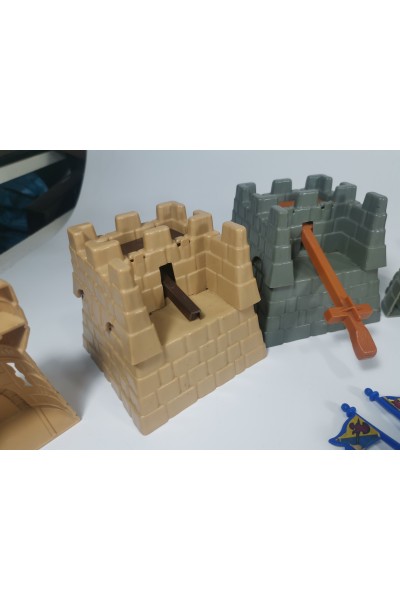 El Greco Castles and Siege Crossbows and Catapults Replacement Parts Vintage Board Game