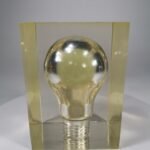 70s Γλυπτό Λάμπα από Πλεξιγκλάς Presse Papier Paperweight του Pierre Giraudon